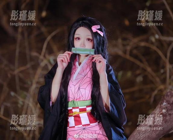 超赞！日奈娇姐姐的全套写真现已开放下载，速来抢购！