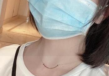 是本末末的“油亮”自拍图集，高清画质让你直接下载珍藏！