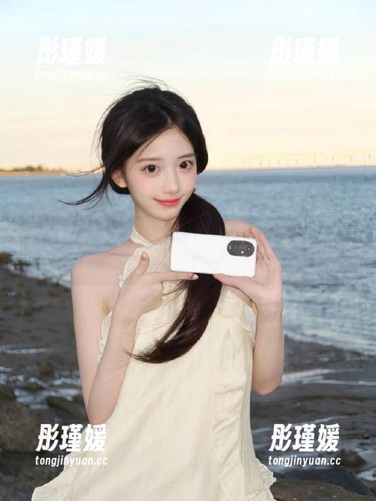 发现普美Bomi(보미)的白衬衫写真资源：每一张都是艺术的碰撞