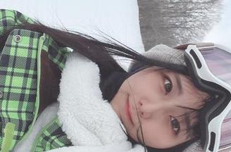 柳丸兔女郎写真图集：展现细腻情感与独特风格的绝美作品