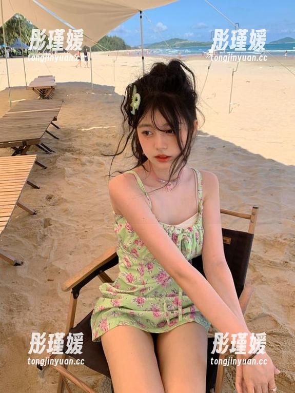 微密圈 - 逐梦校园：桃沢樱呀的写真作品与美丽套图带来无限幻想