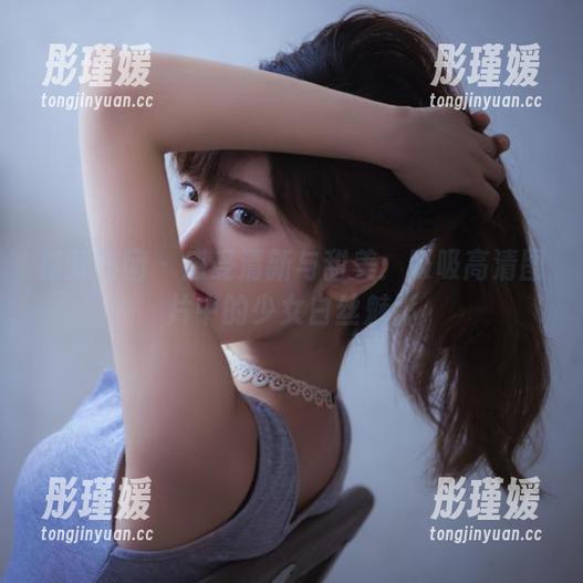 森萝财团 - 感受清新与甜美：吸吸高清图片中的少女白丝魅影
