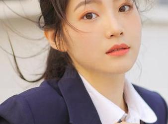 模特联盟 – 品味李李七七喜喜的兔女郎风情：丰富多彩的图片资源等你来！