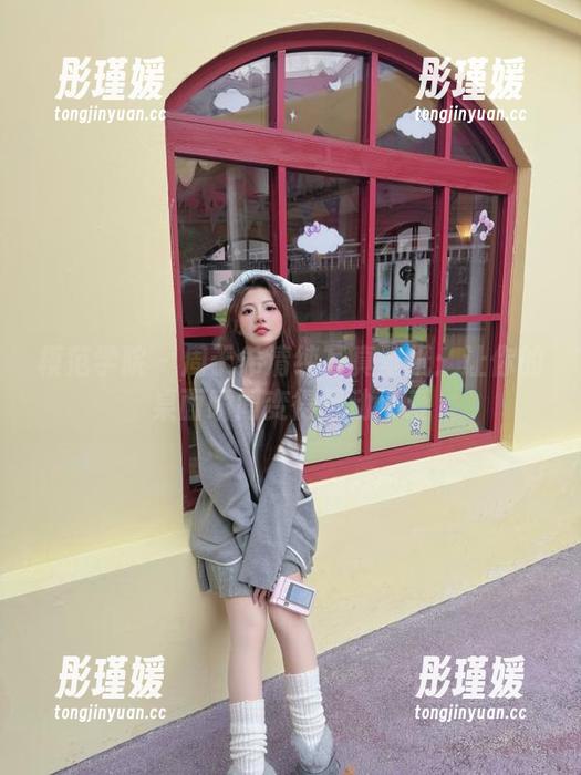模范学院 - 周于希清纯写真壁纸:让你的桌面瞬间变得灵动可爱 模范学院 - 周于希清纯写真壁纸:让你的桌面瞬间变得灵动可爱