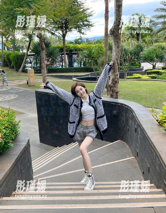 模范学院 - 在线欣赏奈美nana牛仔裤图集，触摸流行和经典的完美交融