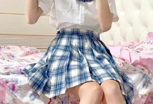模范学院 – 探索星萌眼镜写真图库：她的每一张都充满故事