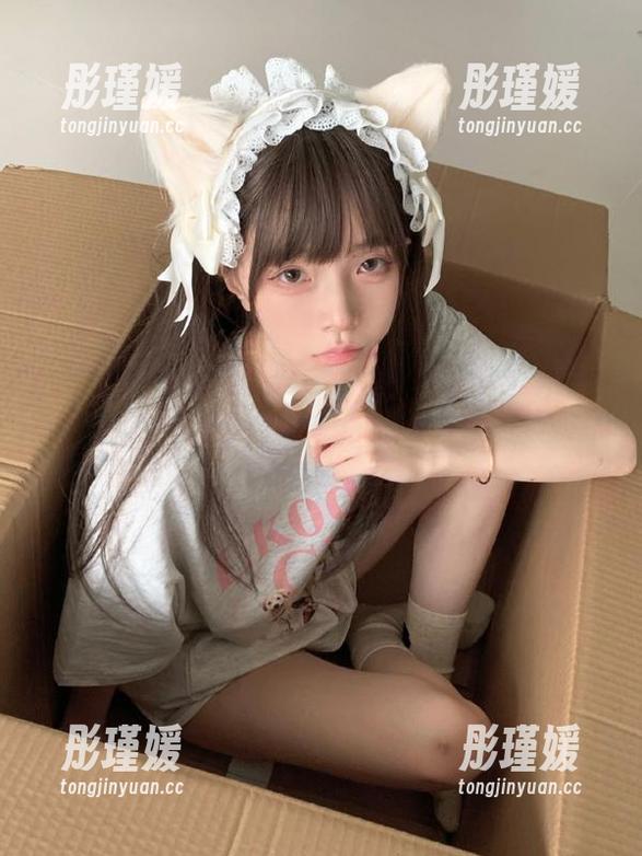 模范学院 - 美脚美图精选：梦梵呈现优雅与魅力的完美结合