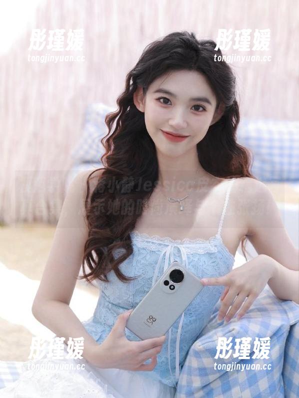 模范学院 - 蒋小静Jessica皮衣的精选写真合集，展示她的时尚演绎与个性张扬！