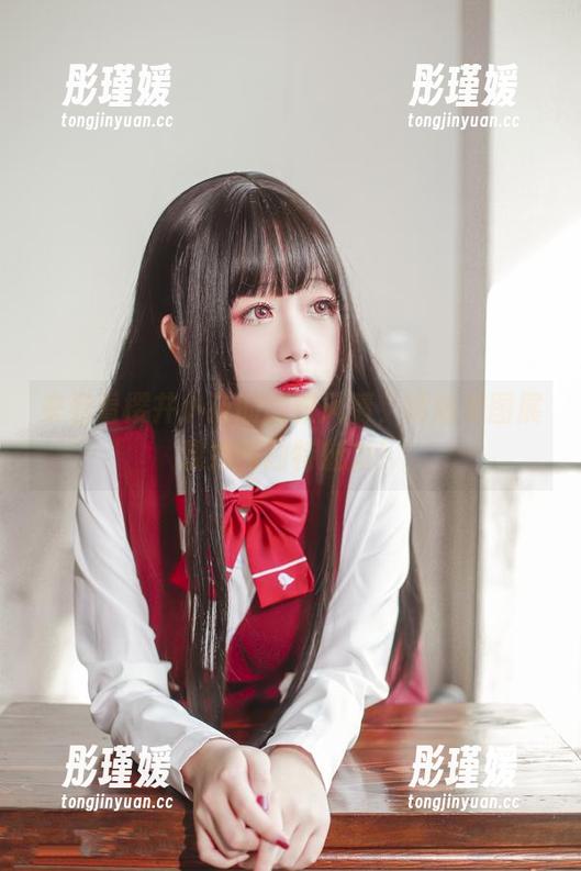 来看看樱井小莜的豹纹风情，精选美图展现她的独特魅力！