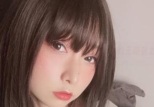 次屁啦全套写真曝光，带你感受剧情里她的无限魅力与风格