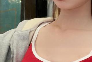 河豚抚子黑白风格美图，COS之路的搞笑旅程大揭秘！