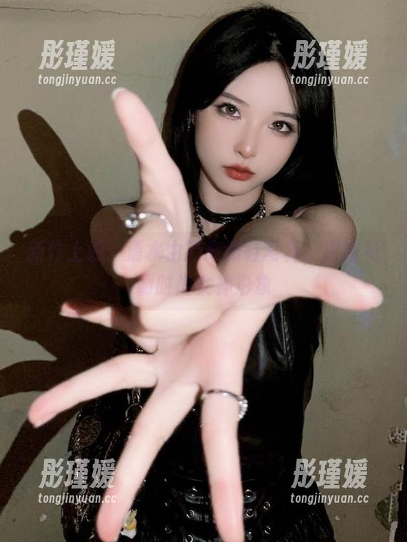 新作上线：清水由乃高跟鞋写真，原图勾勒时尚女神形象