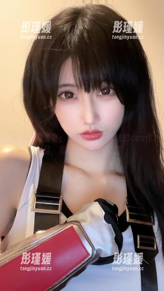 高清视觉盛宴：清颜真德秀学妹的cos作品，青春与美丽的交汇