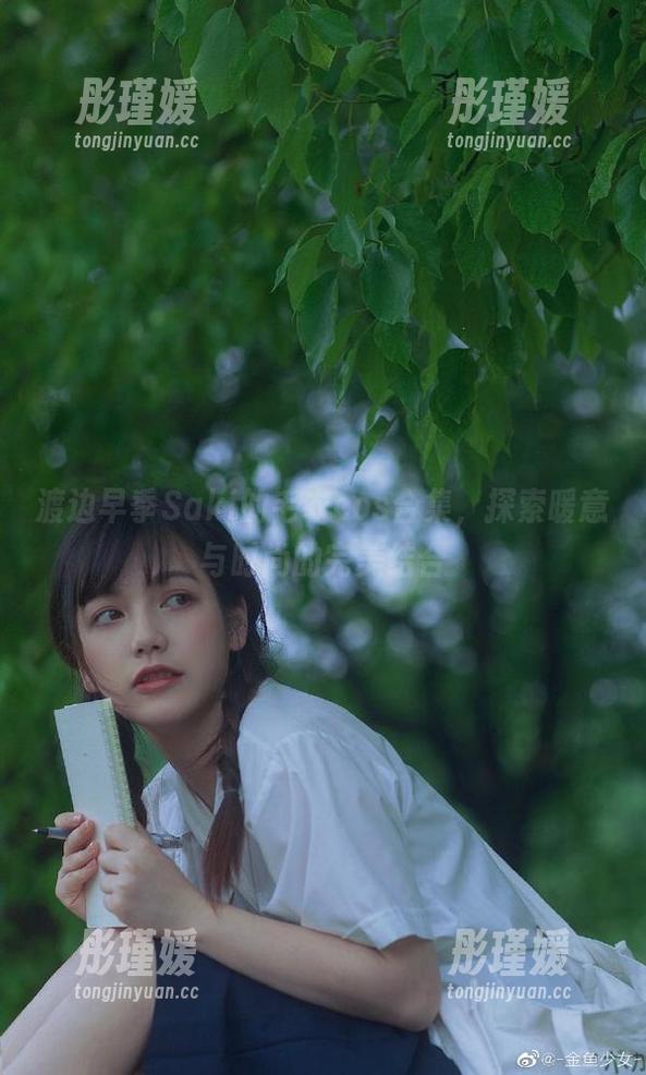 渡边早季Saki的毛衣cos合集，探索暖意与时尚的完美结合