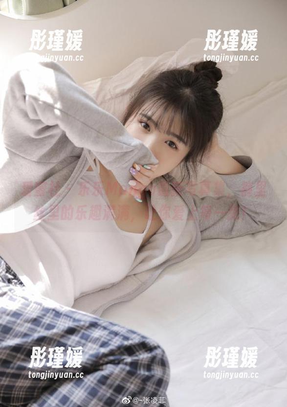 爱蜜社 - 乐乐Mango最新写真集，裤里丝里的乐趣满满，让你爱上每一张！