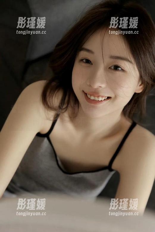 爱蜜社 - 独家分享酥小白丝袜写真作品，图库中见证她不一样的风采
