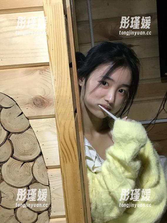 物恋传媒 - 可爱学妹婷婷独家写真大放送，完整原图和绝美壁纸等你来收藏！