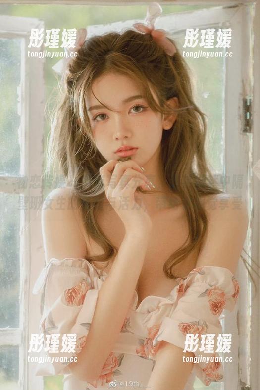 物恋传媒 - 岚岚写真分享，语笑嫣然中隔壁班女生的美丽与活力，带给你视觉享受