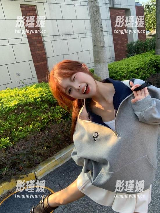 甜予摄影 - 向璇璇致敬：光脚小西红柿葡萄写真大放送，免费美图你绝不能错过