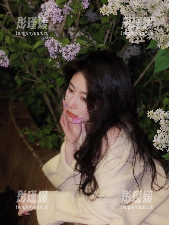 延续性感魅力，白银81黑丝图包作品为你添姿增彩