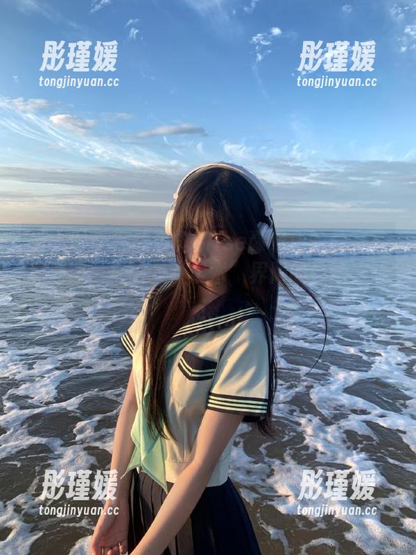 秀人网 - 在线浏览Elise谭晓彤的教室写真原图，打破我“学术”界限的自嘲之旅！
