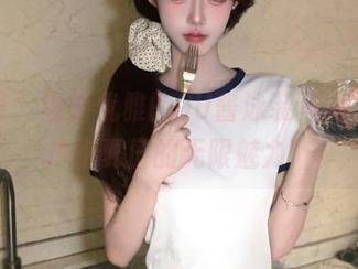 秀人网 – 清新优雅的UU酱泳装写真，原图传递夏日的无限魅力！