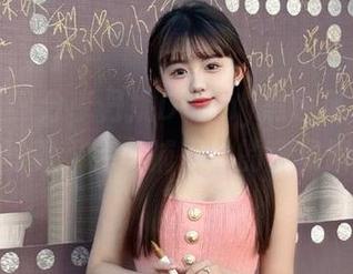 秀人网 – 分享丹妮Danny黑色风格的迷人写真，完美捕捉她的优雅瞬间
