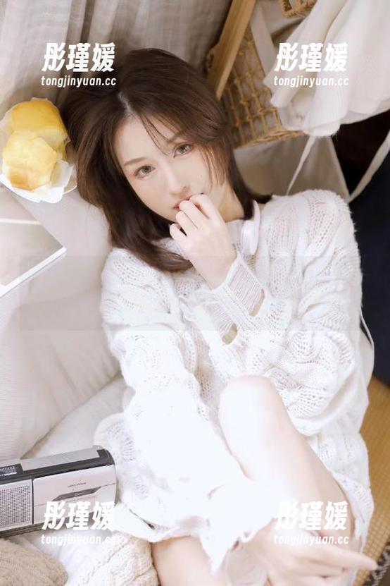 秀人网 - 余贝拉bella白裙写真高清图库，带你感受最纯粹的优雅