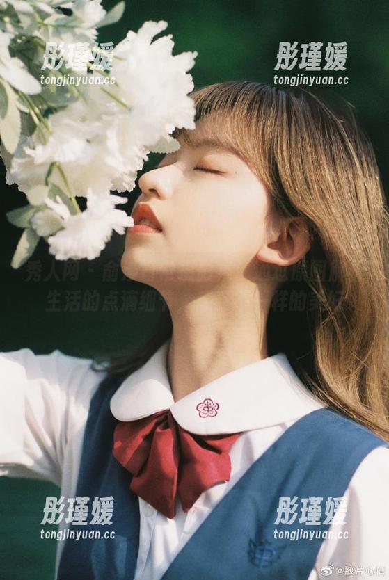 秀人网 - 俞漫日常摄影集：通过原图解析生活的点滴细节，感受不一样的美好