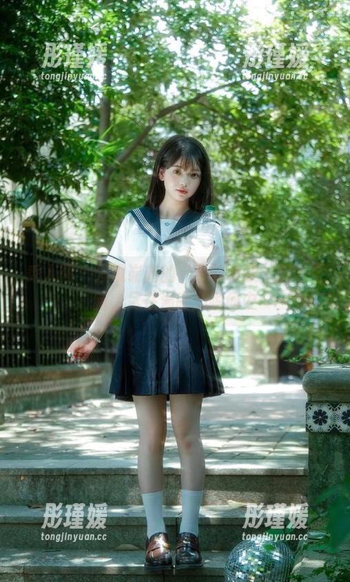 秀人网 - 发现崭新的“凯竹女孩”图集更新，尽在温暖的瞬间中