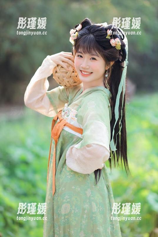 秀人网 - 唐翩翩私房作品里的校园故事，追忆那段无忧岁月