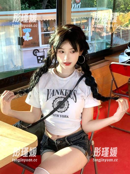 秀人网 - 来看看媃柔最新的裤里丝系列，这组美图图集让你心动不已！