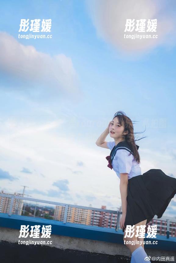 秀人网 - 走进媃柔rourou的世界，私拍图包展现白色主题的唯美与宁静
