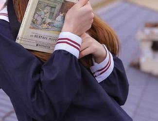 秀人网 – 私拍达人安然儿的最新图包：裤里丝的时尚与个性碰撞