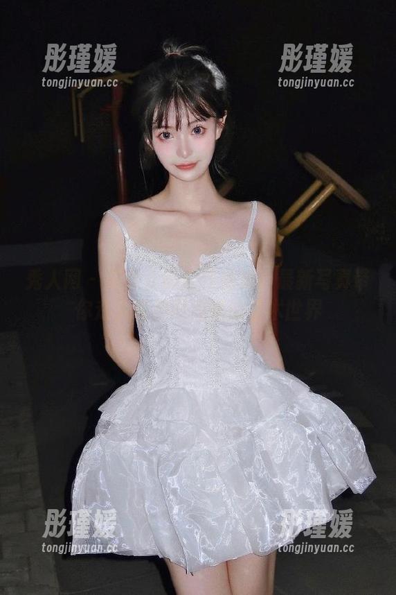 秀人网 - 安然儿黑白作品集：最新写真带你走入简约而深邃的艺术世界