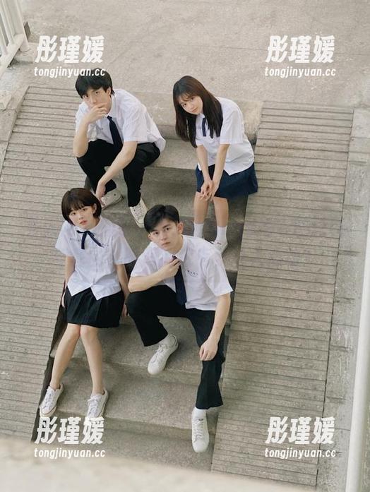 秀人网 - 揭秘小橘子orange毛衣的原图与套图，时尚到底有多让人心动？