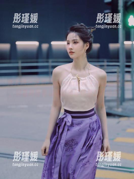 秀人网 - 小泡芙winna运动主题在线原图，尽显她青春动感的摄影作品精彩瞬间！