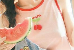 秀人网 – 私拍艺术：小蛮妖yummyJK合集，揭秘隐藏在每张照片背后的故事！