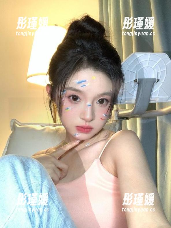 秀人网 - 最新写真展:林文文与圣诞节的浪漫邂逅,不容错过的视觉盛宴 秀人网 - 最新写真展:林文文与圣诞节的浪漫邂逅,不容错过的视觉盛宴