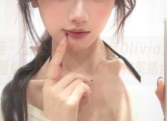秀人网 – 无圣光特辑：楚恬Olivia体操服图包，诠释力量与美的完美结合