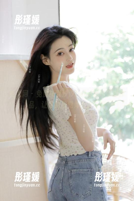 秀人网 - 免费获取汐汐baby黑丝写真作品，让你的视觉体验大不同