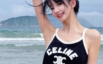 秀人网 – 从浅浅Danny的制服写真原图中，感受青春的甜美与芬芳！