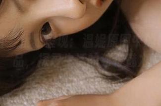 秀人网 – 优雅呈现：温妮原图中的裸足作品，探寻生活的独特魅力