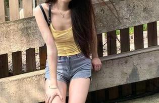 秀人网 – 从狐小妖Baby的吊带作品集看原图，感受时尚与性感的完美结合！