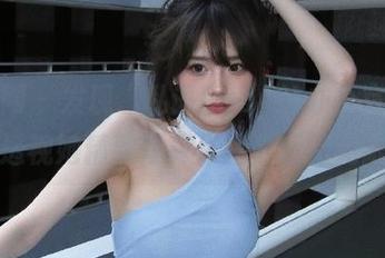 秀人网 – 发现“私语baby的办公室”：原图透视她精致写真作品背后的无限创意