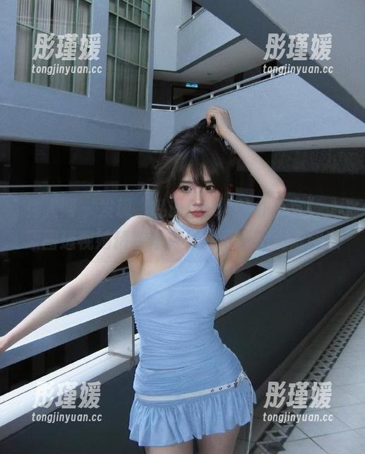秀人网 - 发现“私语baby的办公室”：原图透视她精致写真作品背后的无限创意