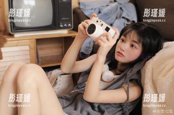 紧急企划 - 夏日狂欢!一只喵喵梓全套图包等你来收藏! 紧急企划 - 夏日狂欢!一只喵喵梓全套图包等你来收藏!