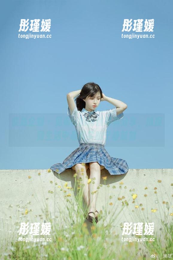 紧急企划 - 见希w的瑜伽写真分享，捕捉到生活中最真实的宁静时刻