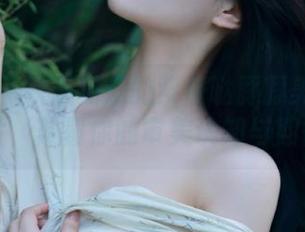 微密圈 – 从未见过的紫色哒豚豚美脚精选图片，颠覆你的审美认知与期待！