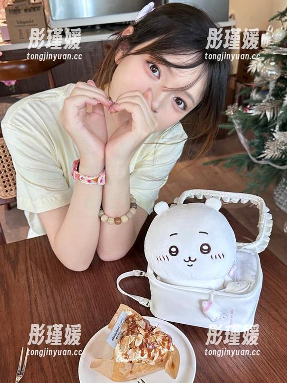 美媛馆 - 于大乔黑丝写真大公开，免费下载体验独特视觉盛宴